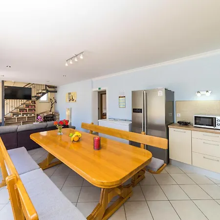 Сasa de vacaciones Gorgeous In Kastel Luksic Kaštela