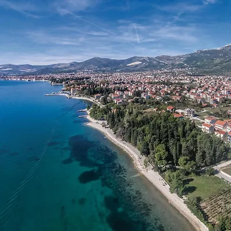 Gorgeous In Kastel Luksic Сasa de vacaciones Kaštela